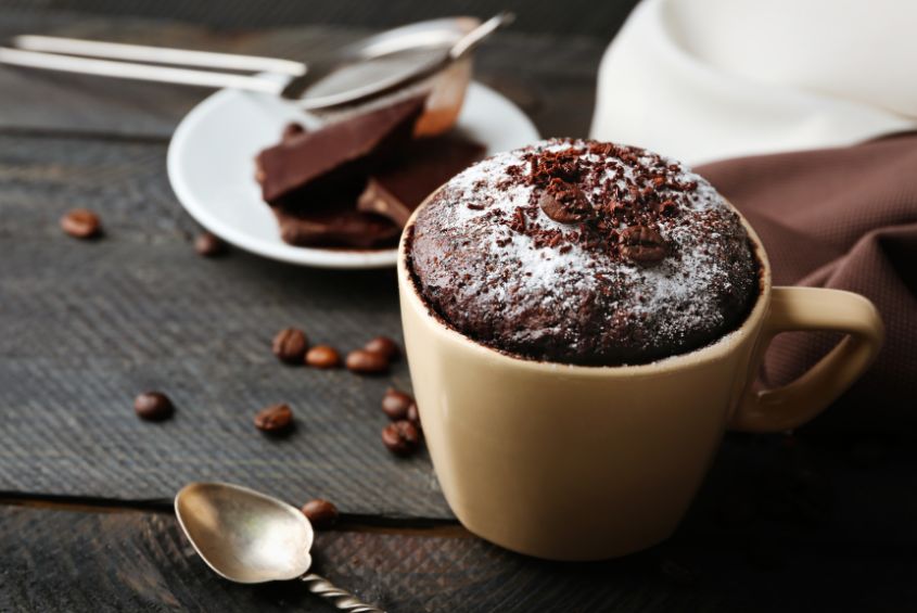 Vegan mug cake al cioccolato: un delizioso dessert veloce da fare